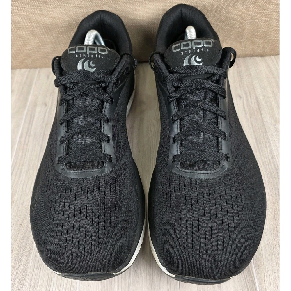 TOPO Athletic Magnifly 3 Running Walking Shoes Sneakers Womens 10 Black White